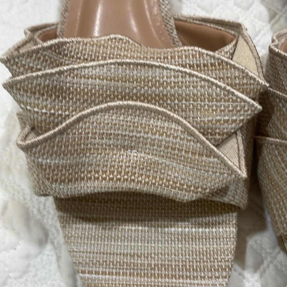 A New Day, beautiful slide sandals,  size 10 never worn! NWOT - Picture 2 of 8